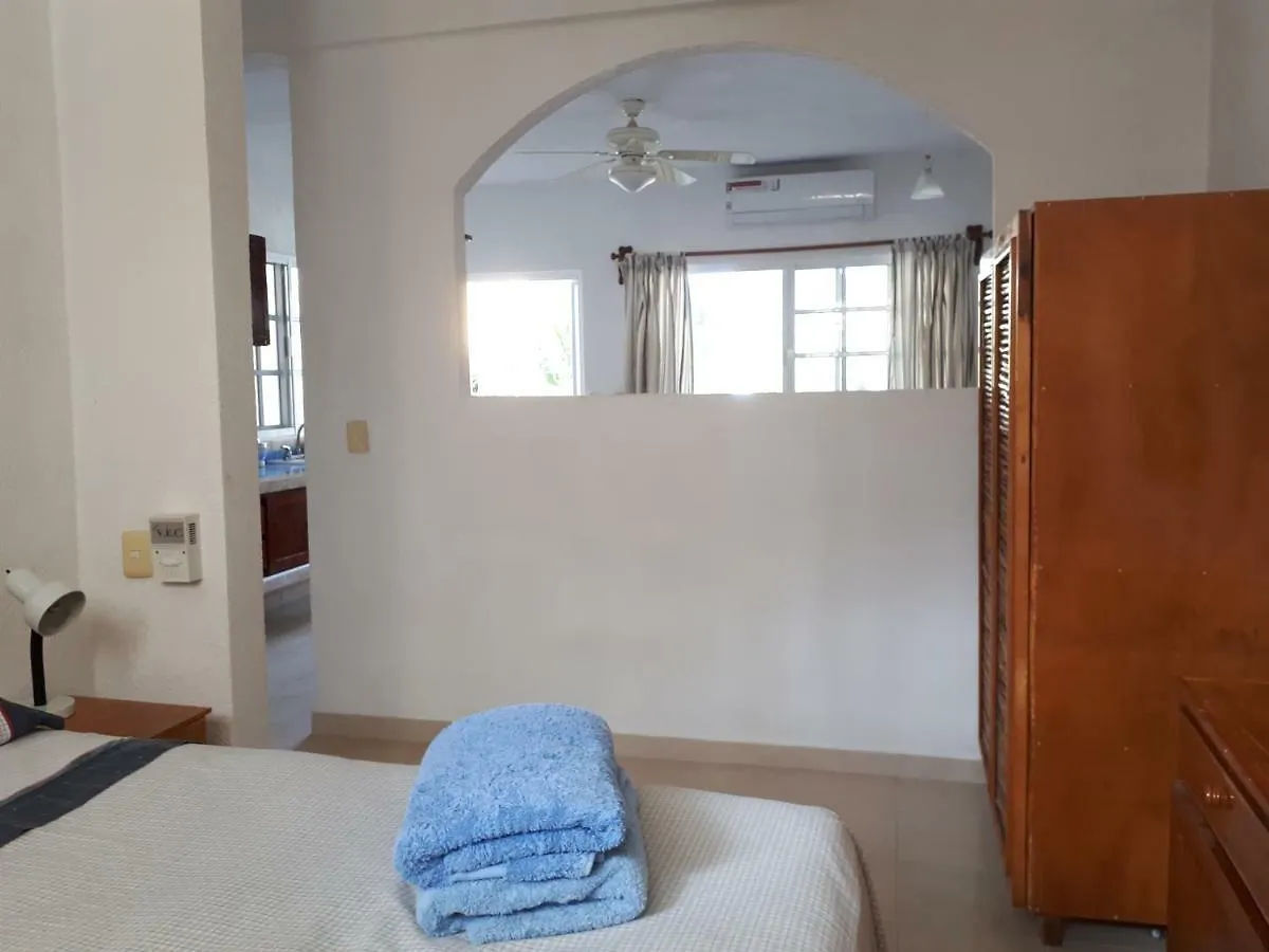 Casa De Las Ranas Otel Puerto Morelos