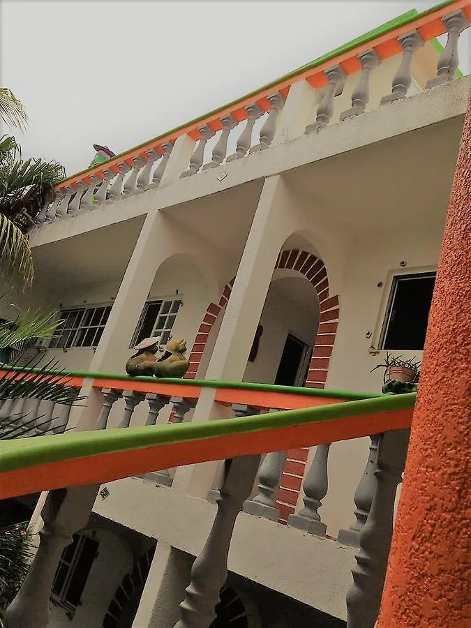 公寓 莫雷洛斯港 Casa De Las Ranas酒店